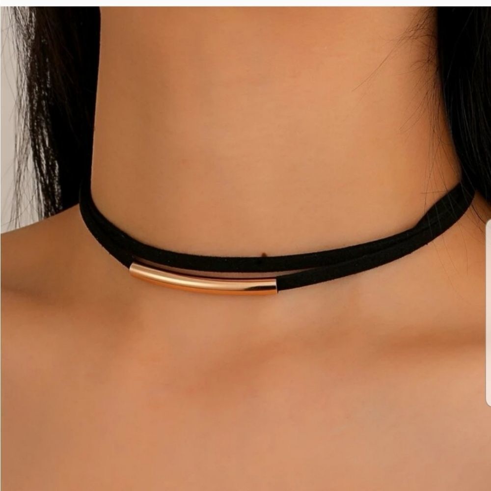 Layered choker